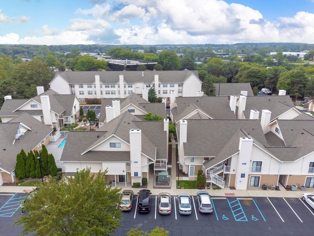 the estates at wellington green apartments photo #1